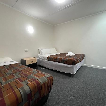 Parkside Inn Motel Melbourne City Exterior foto