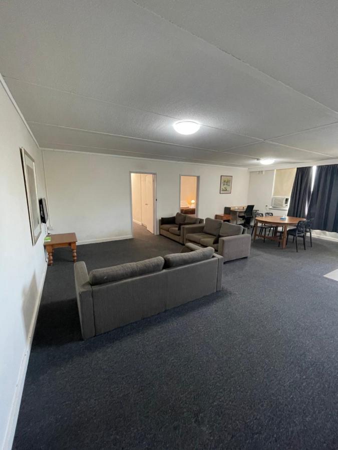 Parkside Inn Motel Melbourne City Exterior foto