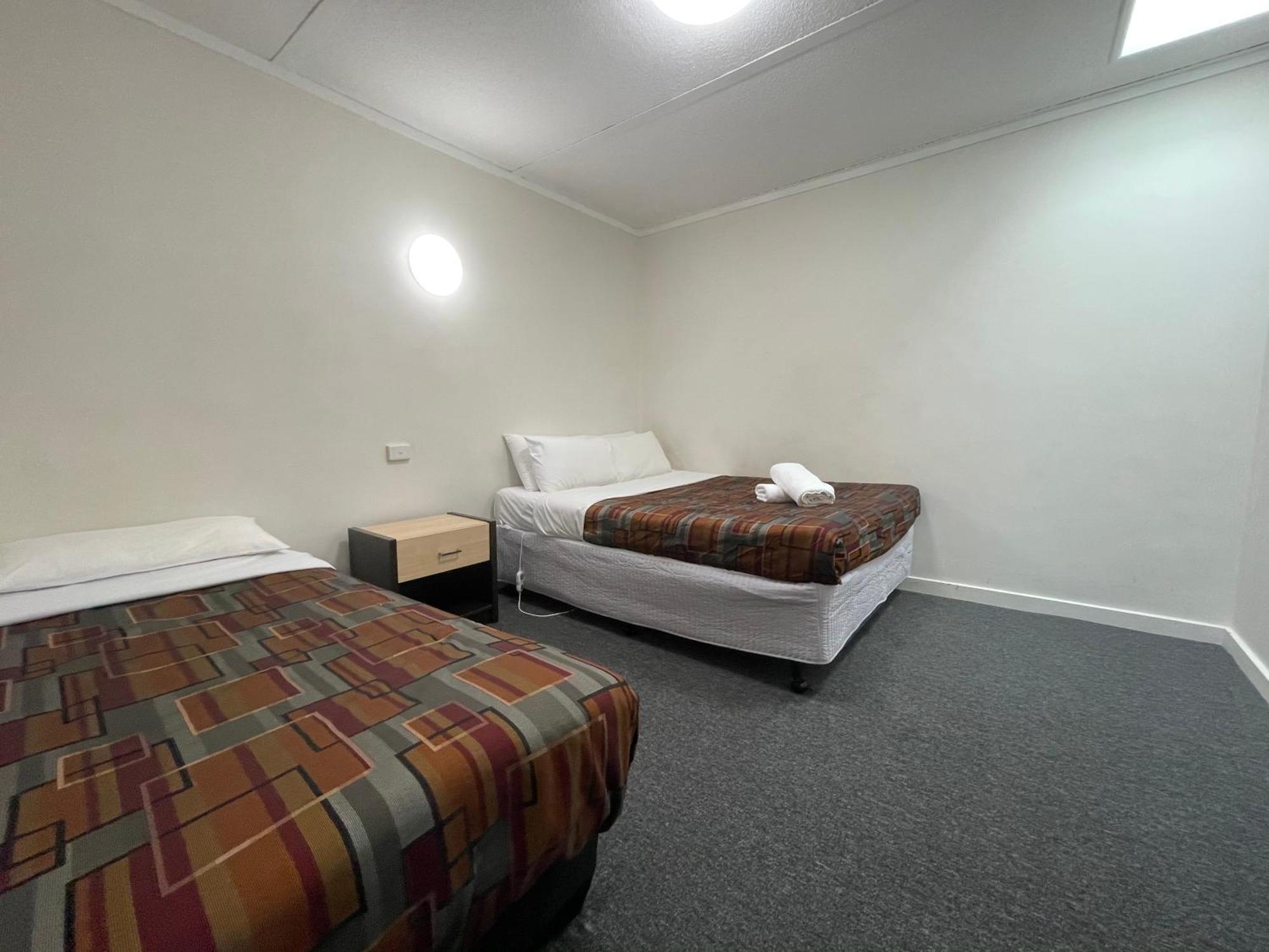 Parkside Inn Motel Melbourne City Exterior foto