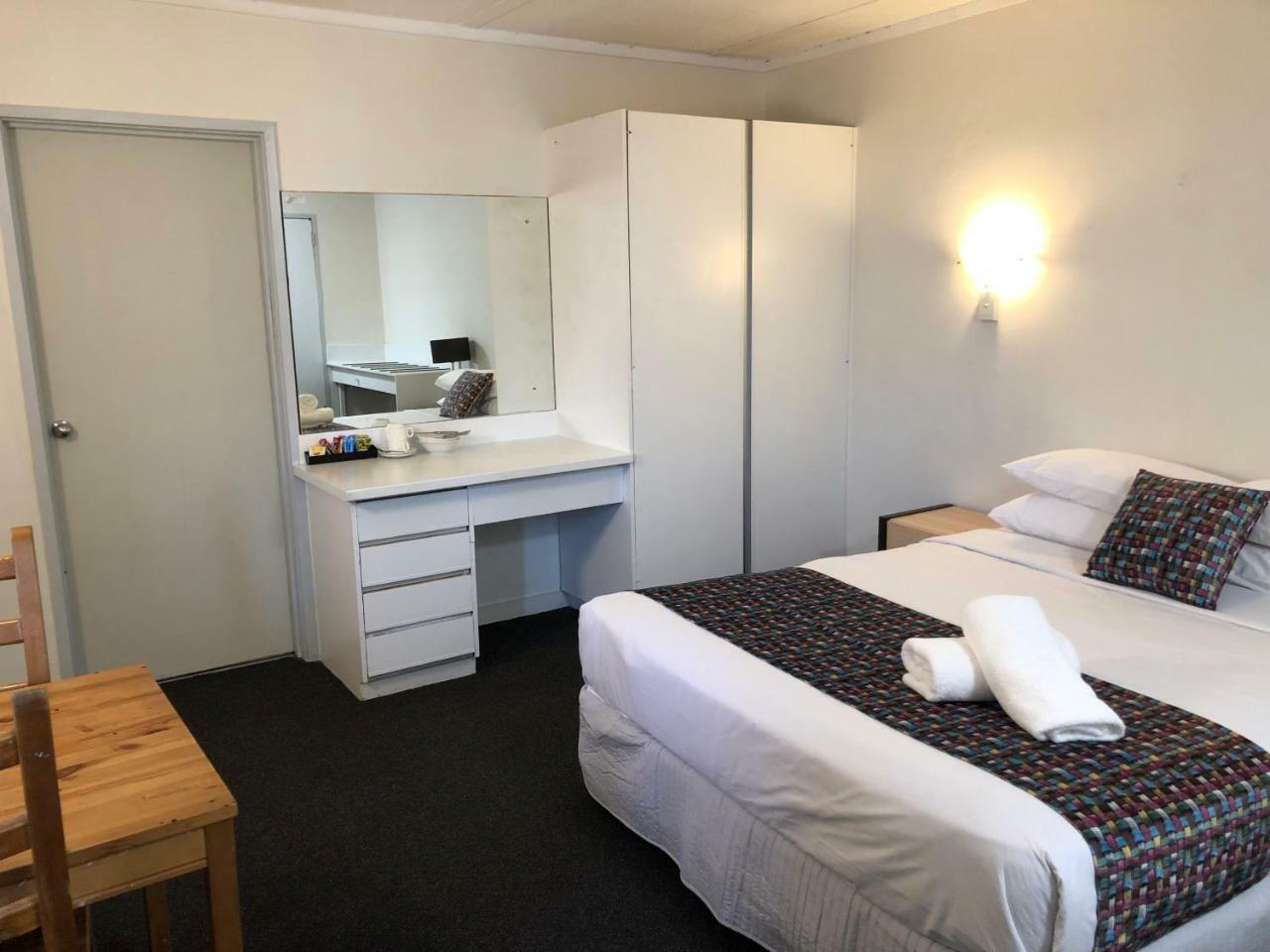 Parkside Inn Motel Melbourne City Exterior foto